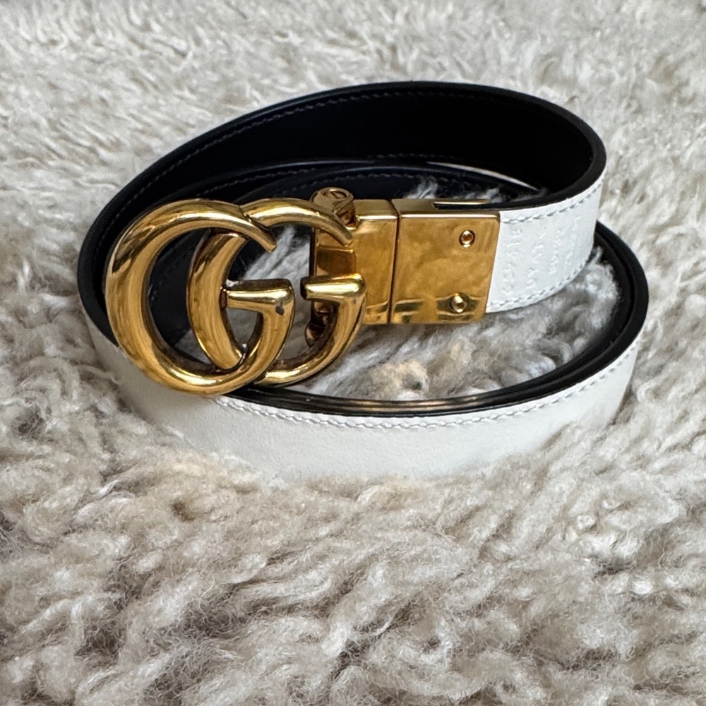 GUCCI GG Marmont reversible thin belt

Box, Dust bag, Receipt & both belt loops - Picture 3 of 9